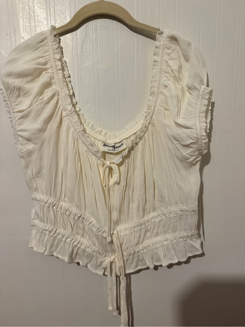 No Boundaries Cream Peasant Tie-Front Blouse NWT XL